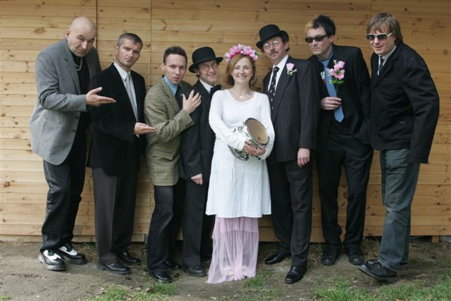 Tři sestry podpoří dobročinným koncertem handicapované 