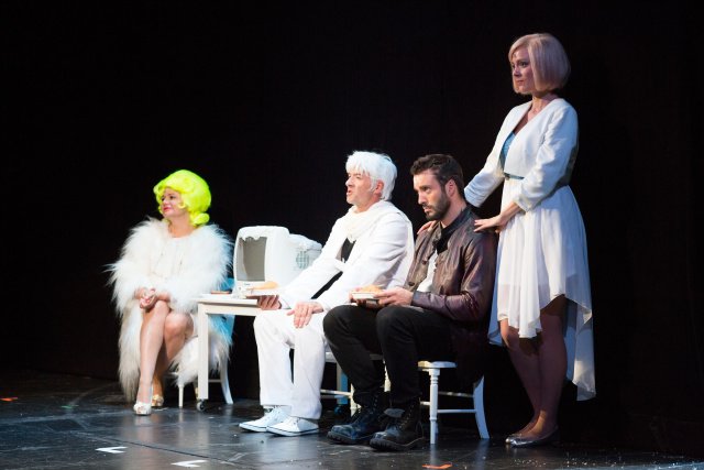 LIVE: Lucie muzikál Větší než malé množství lásky nezachrání