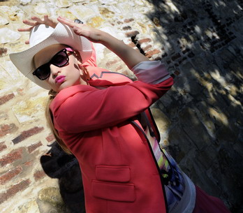 VLADIVOJNA FOTO 05 TOP