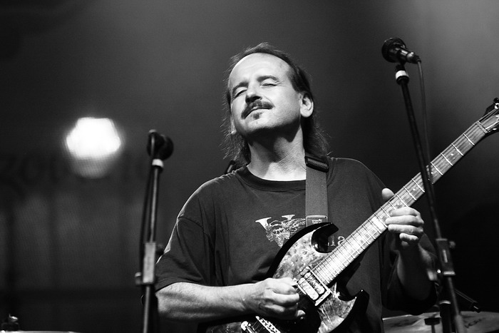 Vlasta Redl přidává koncert v Praze