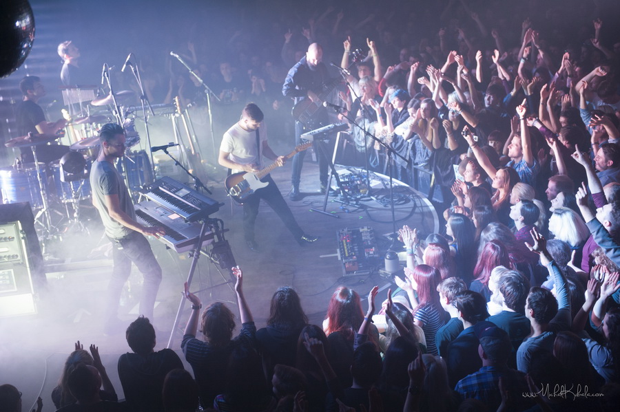 LIVE: Poctiví White Lies potvrdili, že kytarová hudba neumírá