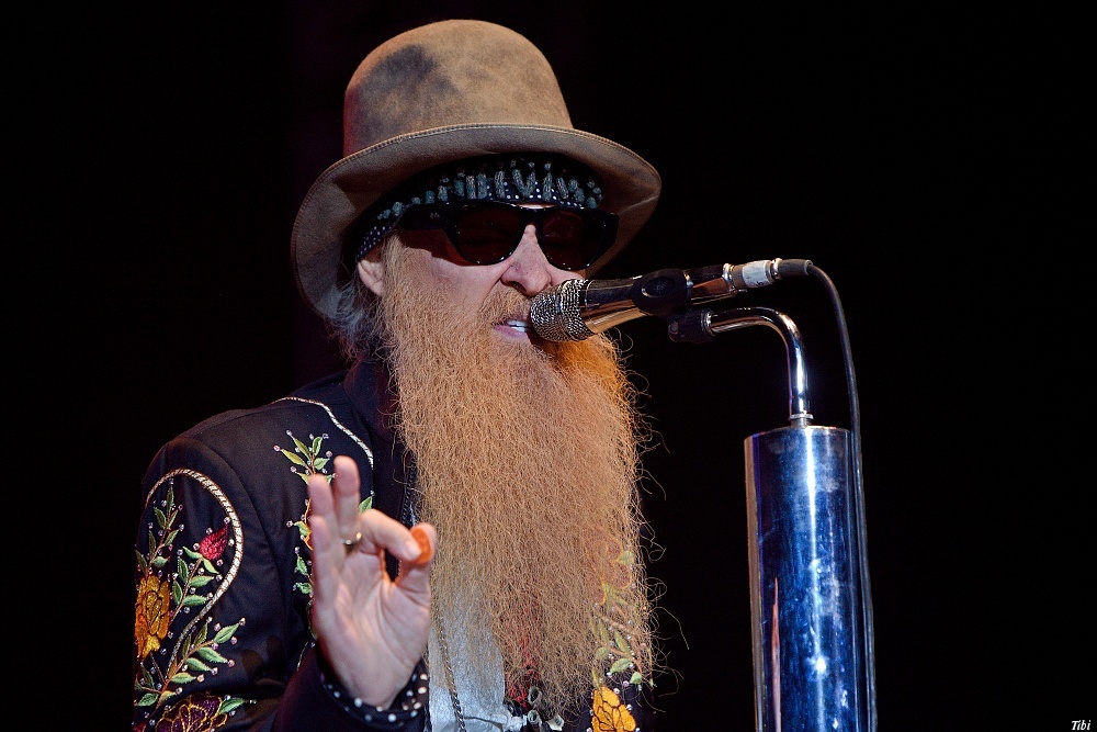 LIVE: ZZ Top v Pardubicích oživili Hendrixe i Presleyho