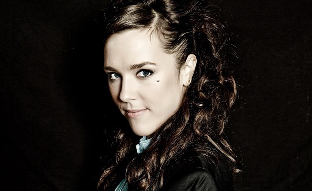 AUDIO: Poslechněte si s předstihem nové album písničkářky Zaz