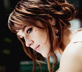 RECENZE: Zaz má ráda Paříž, Paříž má ráda Zaz