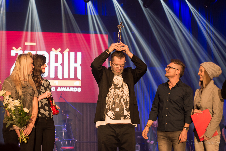 Žebřík 2014 Bacard Music Awards: Kralovala Aneta Langerová, speciální ocenění převzal Richard Müller