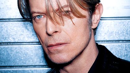 David Bowie vydá nové EP, remixy Golden Years umožní iPhone aplikace