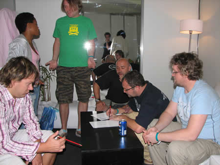 Monkey Business v Argentině - 4. část