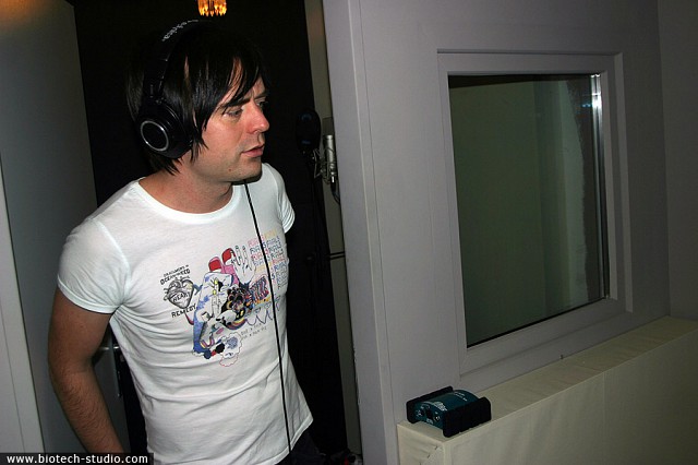 Zpěvák Roe-Deer má novou kapelu