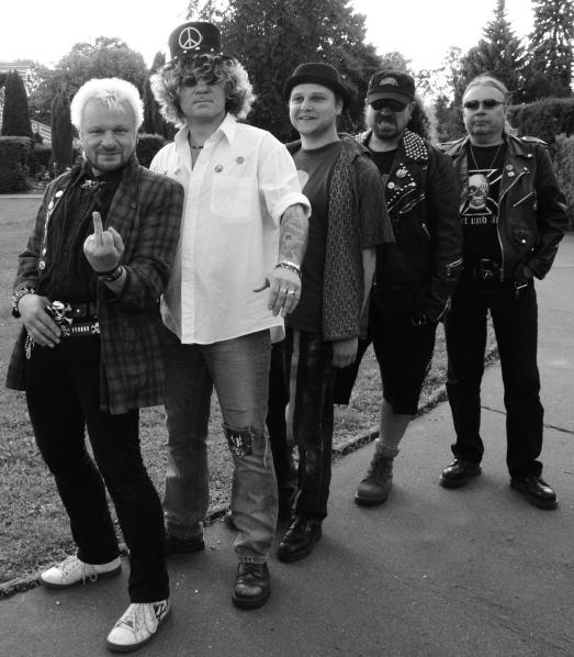 N.V.Ú. vydávají autobiografii