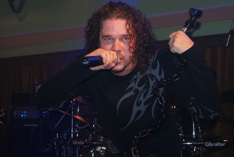 Arakain zkouší nové skladby naživo