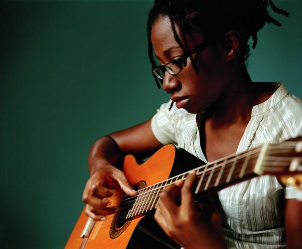 Zpěvačka Asa míří do Prahy