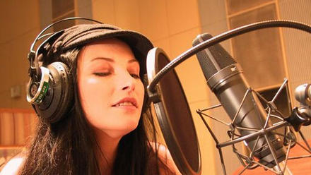 Iva Frühlingová zahraje v Akropoli