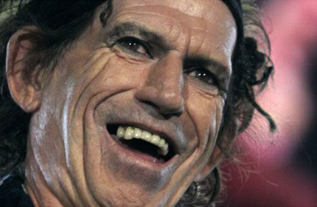 Keith Richards začal číst Bibli