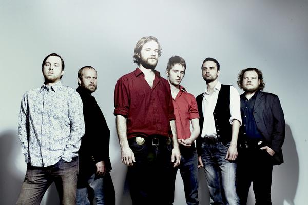 Please The Trees zahrají v Akropoli