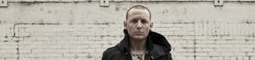 Zpěvák Linkin Park má bokovku